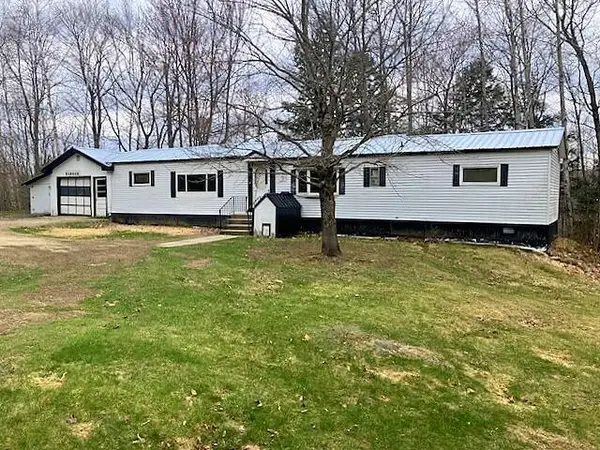 48 Farrington Road, Jay, ME 04239
