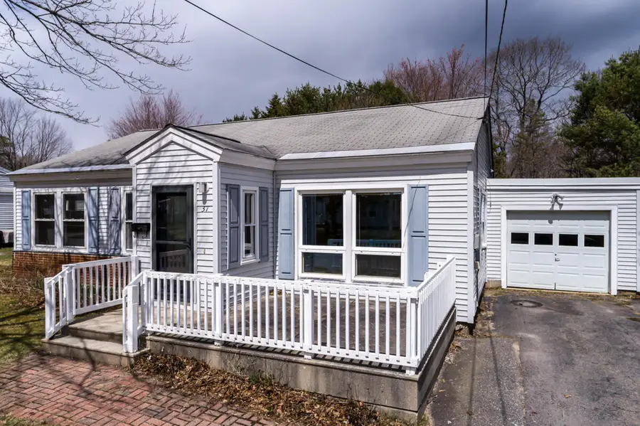 37 Moore Avenue, Brunswick, ME 04011 - #2