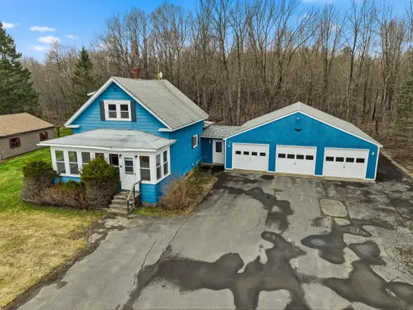 92 Park Street, Dexter, ME 04930