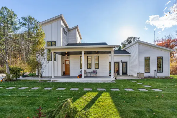 12 Wallace Street, Kennebunk, ME 04043