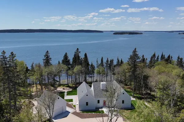 101 Cow Point, Roque Bluffs, ME 04654