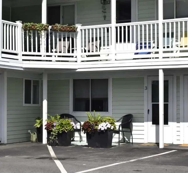 7 Bay Avenue #3, Old Orchard Beach, ME 04064