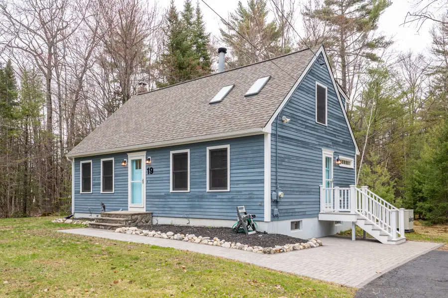 19 Woodridge Drive, Steep Falls, ME 04085 - #2