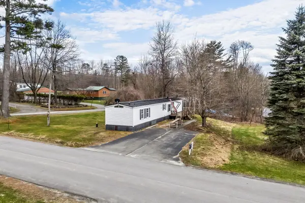 51 Pooler Avenue, Skowhegan, ME 04976