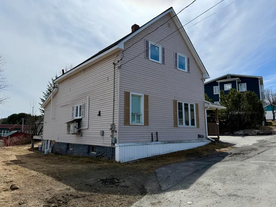 92 N 4th Avenue, Madawaska, ME 04756 - #2