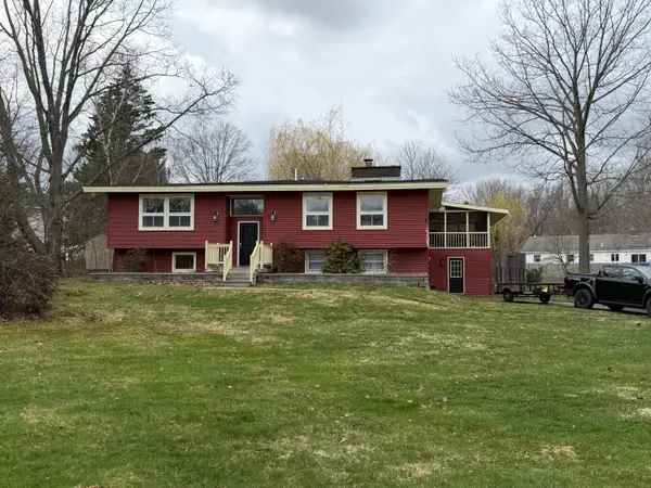 296 Howard Street, Bangor, ME 04401