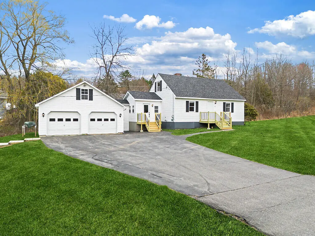 19 Alexandra Drive, Gardiner, ME 04345 - #1