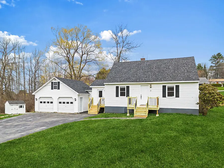 19 Alexandra Drive, Gardiner, ME 04345 - #3