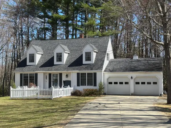 81 Applegate Lane, Wilton, ME 04294