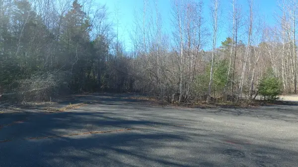 L137,141 Commercial Street, Rockport, ME 04856