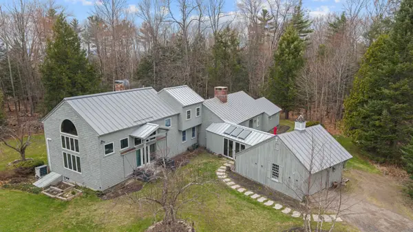 72 Smithfield Road, Belgrade, ME 04917