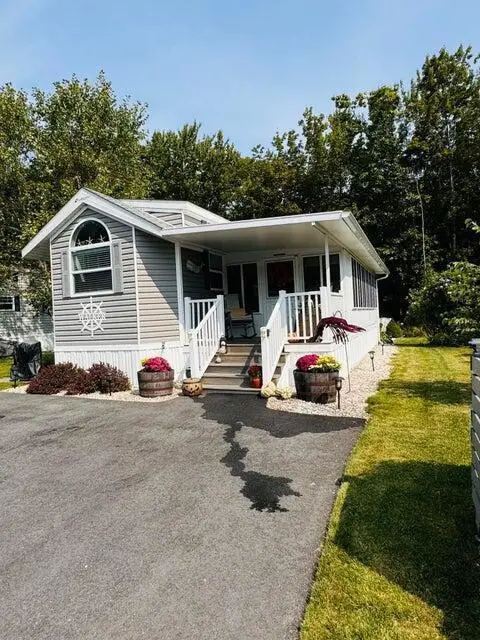1 Seacoast Lane #50, Old Orchard Beach, ME 04064