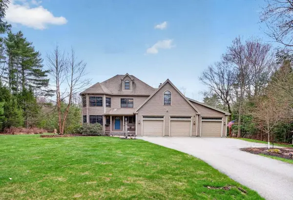 19 Woodfield Drive, Scarborough, ME 04074