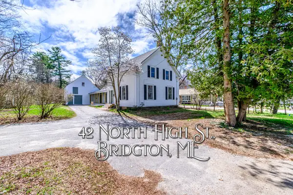 42 N High Street, Bridgton, ME 04009