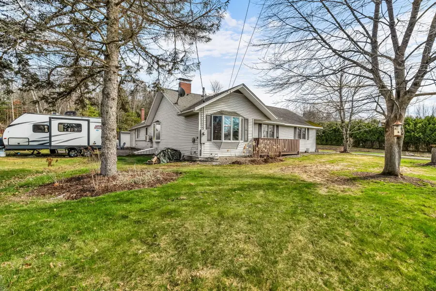 272 Enfield Road, Lincoln, ME 04457 - #3