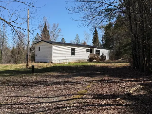 137 Bridge Road, Cambridge, ME 04923