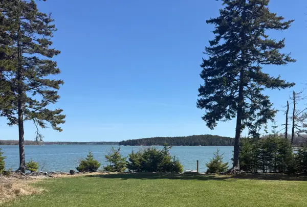 67 Birch Point, Milbridge, ME 04658