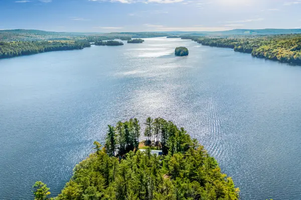 74 Pinewood Point Road, Mount Vernon, ME 04352