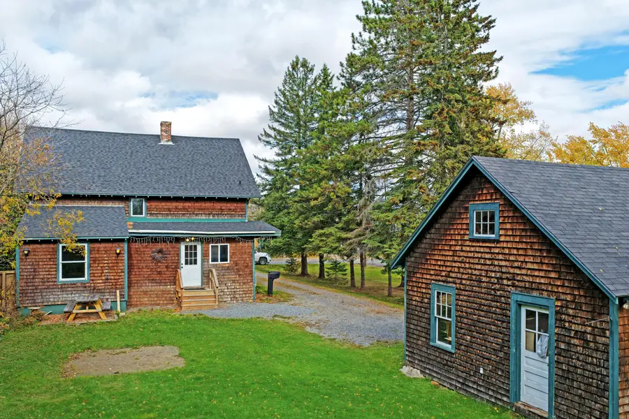 21 Washington Street, Caribou, ME 04736 - #2