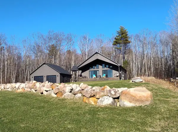79 Scenic Heights Drive, Oxford, ME 04270