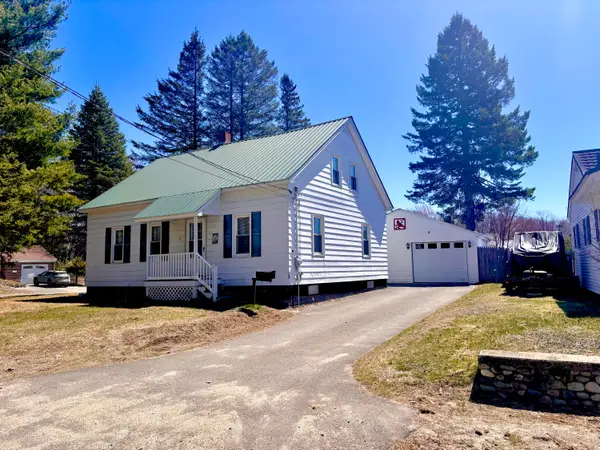 6 Winter Street, Millinocket, ME 04462