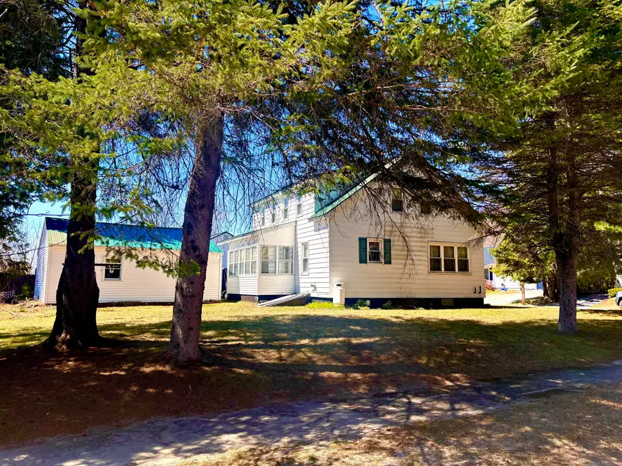 6 Winter Street, Millinocket, ME 04462 - #3