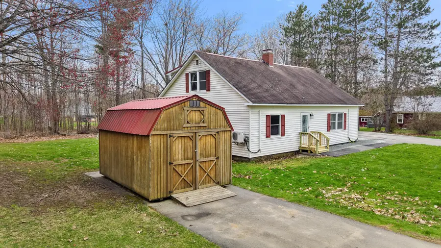 21 Goodwin Street, Newport, ME 04953 - #3
