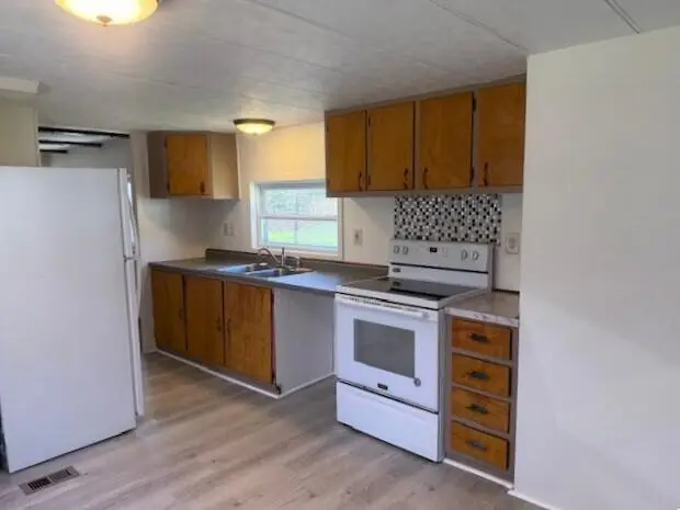208 Belgrade Road, Oakland, ME 04963 - #3