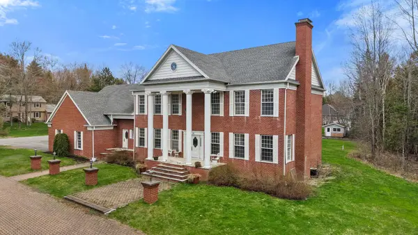 63 Fenton Way, Bangor, ME 04401