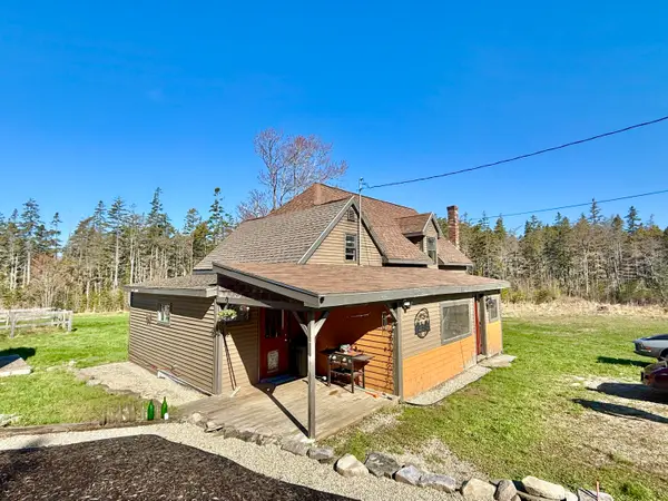 29 Hidden Drive, Vinalhaven, ME 04863