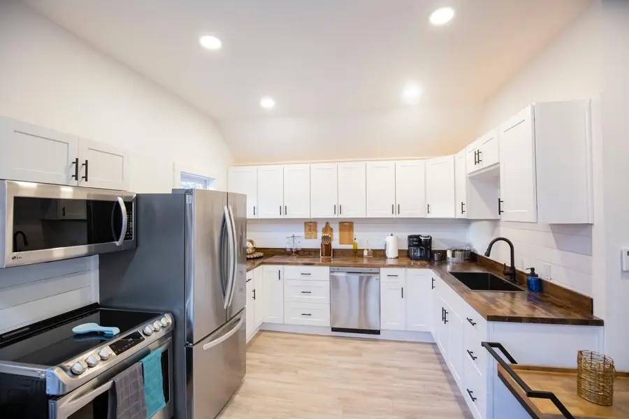 127 Howe Street, Lewiston, ME 04240 - #3