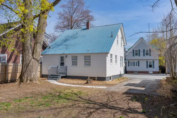 26 Vernon Street, Auburn, ME 04210