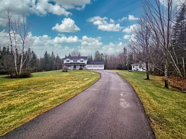 32 Patterson Road, Hampden, ME 04444