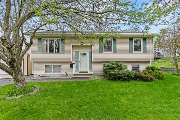 72 Louise Street, Auburn, ME 04210