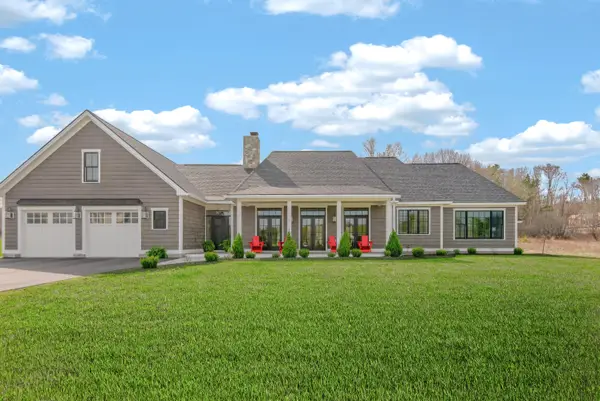 25 Daybreak Lane, Cumberland, ME 04021