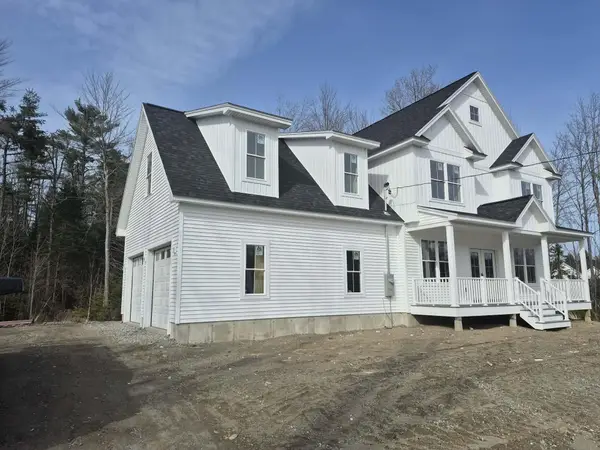 8 Freedom Avenue, Hampden, ME 04444