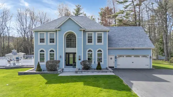 16 Caldwell Circle, Lewiston, ME 04240