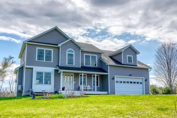 24 Royale Drive, Sidney, ME 04330