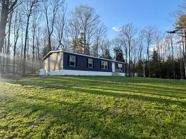 6 Philbrick Road, Sidney, ME 04330