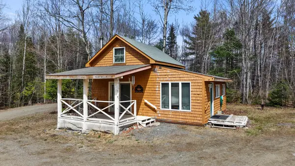 61 Floyd French Road, Athens, ME 04912