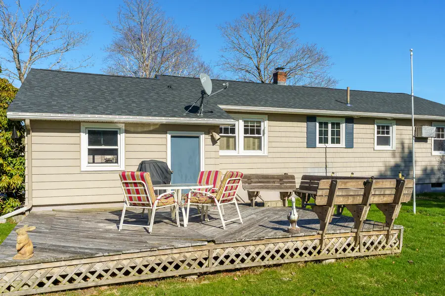 6 Matthews Avenue, Bath, ME 04530 - #3