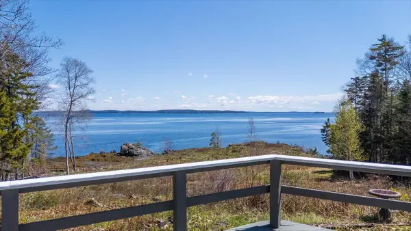 391 Main Road, Islesboro, ME 04848