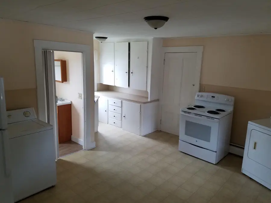 132 Clinton Avenue, Winslow, ME 04901 - #3