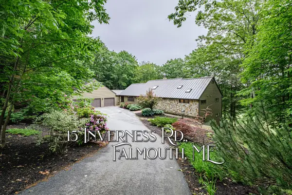 15 Inverness Road, Falmouth, ME 04105