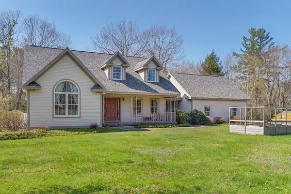 80 Grandview Drive, Belgrade, ME 04917