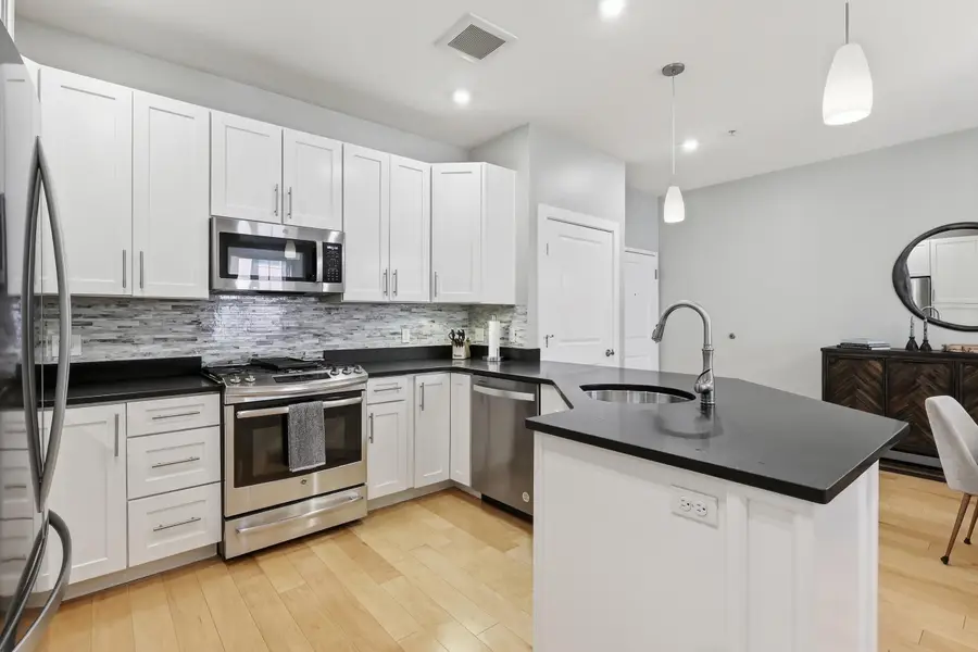 22 Hancock Street #201, Portland, ME 04101 - #2