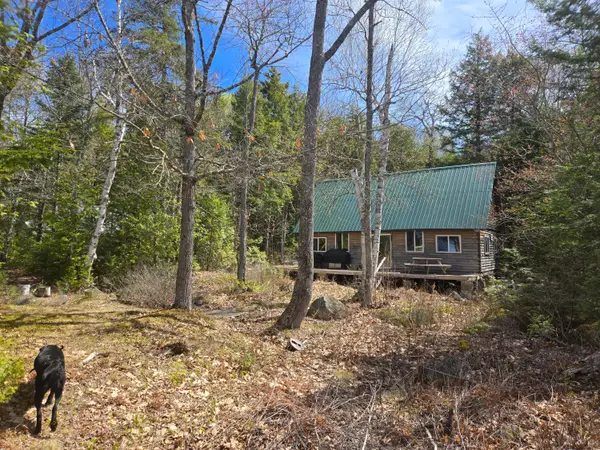 146 Thoroughfare Road, Island Falls, ME 04747