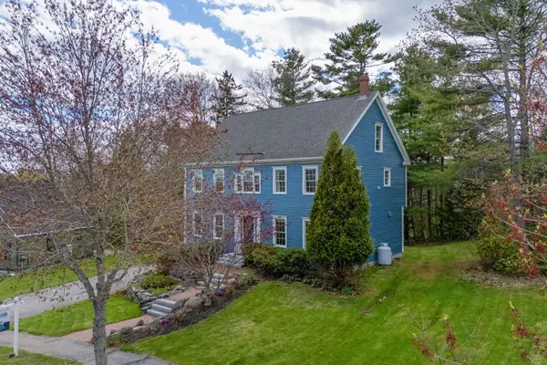 6 Leighton Farm Road, Cape Elizabeth, ME 04107