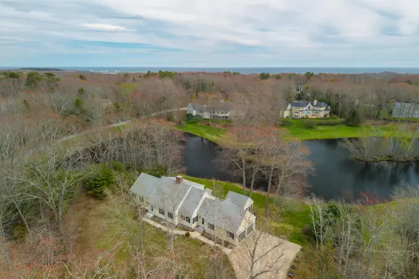 44 Oakwood Drive, Kennebunkport, ME 04046