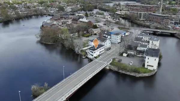 20 Pine Street, Biddeford, ME 04005